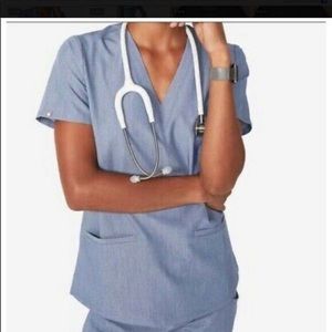 Figs XS Heather Indigo two pocket scrub top.